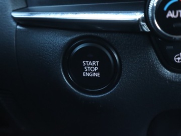 Mazda CX-30 2.0 Skyactiv-G 122KM 2019 Mazda CX-30 Skyactiv-G 2.0, Salon Polska, zdjęcie 19