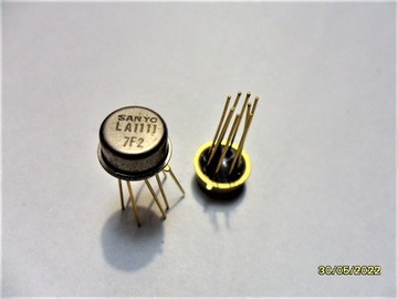 Układ scalony LA1111 (UL1201) w obudowie TO-39