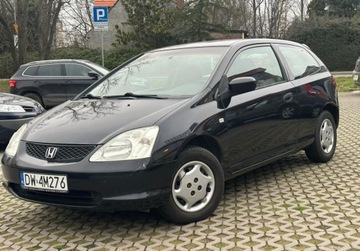 Honda Civic VII Hatchback 1.4 16V 90KM 2003