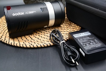 Поврежденная ведомая вспышка GODOX AD300 Pro TTL с ручным управлением