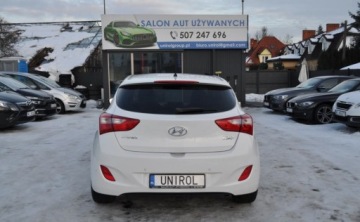 Hyundai i30 II Hatchback 5d 1.4 MPI 100KM 2012 Hyundai i30 1.4 Benzyna Klimatyzacja Cz.parkowania 1.4 Benzyna 99KM, zdjęcie 7