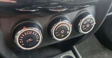Mitsubishi ASX I SUV Facelifting 2015 1.6 DI-D 114KM 2015 Mitsubishi ASX 2015r Kamera cofania , Auto pelnym serwisie 1.6 Diesel, zdjęcie 7