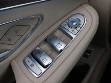 Mercedes GLC C253 SUV 2.1 220 d 170KM 2018 Mercedes GLC 220 4x4, Kamera, Skóra, Panorama,, zdjęcie 38