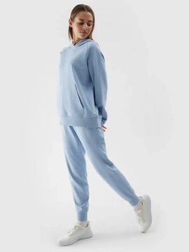 СПОРТИВНЫЕ БРЮКИ ЖЕНСКИЕ 4F СПОРТИВНЫЕ БРЮКИ ИЗ ХЛОПКА С КАРМАНАМИ SS24F606