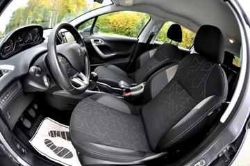 Peugeot 2008 I SUV Facelifting 1.2 PureTech 110KM 2016 Peugeot 2008 _1.2T 110 KM Lift Navi Led Klima, zdjęcie 6