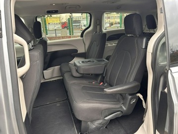 Chrysler Pacifica II 3.6 V6 291KM 2018 Chrysler Pacifica 3.6 benzyna/Automat/8 miejsc/Fak, zdjęcie 18