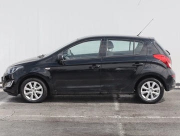 Hyundai i20 I Hatchback 5d Facelifting 1.2 DOHC 85KM 2012 Hyundai i20 1.2, Przejechał tylko 49163 KM, Klima, zdjęcie 2