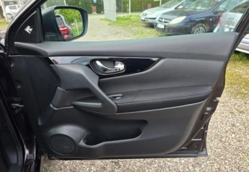 Nissan Qashqai II Crossover 1.2 DIG-T 115KM 2016 Nissan Qashqai Nissan Qashqai 1.2 DIG-T Acenta 1.2 Benzyna 115KM, zdjęcie 33