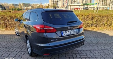 Ford Focus III Kombi Facelifting 1.0 EcoBoost 125KM 2018 Ford Focus Super Stan NawigacjaGrzane foteleTITANIUMZarejestrowany, zdjęcie 4