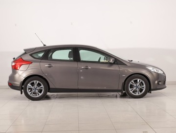 Ford Focus III Hatchback 5d 1.0 EcoBoost 125KM 2013 Ford Focus 1.0 EcoBoost, Salon Polska, Serwis ASO, zdjęcie 5