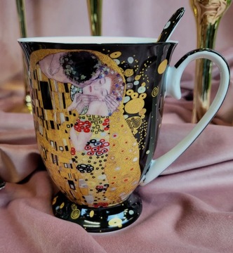 КРУЖКА KLIMT KISS 300МЛ В КОРОБКЕ