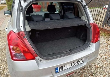 Suzuki Swift IV Hatchback 5d 1.3 92KM 2010 Suzuki Swift Suzuki Swift 2010 1.3 16V Klima Bezwypadkowy 1.3 Benzyna 92KM, zdjęcie 16