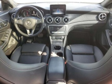 Mercedes CLA C118/X118 2019 Mercedes-Benz CLA Mercedes-Benz CLA 250 2.0 Benzyna 208KM, zdjęcie 6