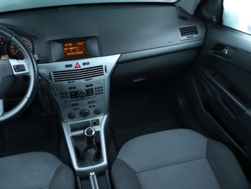 Opel Astra H Hatchback 5d 1.4 TWINPORT ecoFLEX 90KM 2010 Opel Astra 1.4 16V, Salon Polska, Klima, zdjęcie 7