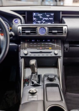 Lexus IS III Sedan 300h 223KM 2014 Lexus IS 300h Elite EU6 2.5 Hybryda 223KM, zdjęcie 26