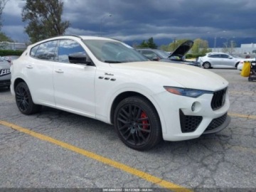 Maserati Levante 2022 Maserati Levante Modena 2022 3.0 Benzyna 424KM, zdjęcie 7