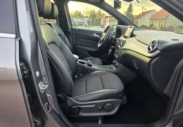Mercedes Klasa B W246 Sports Tourer 200 BlueEFFICIENCY 156KM 2015 Mercedes-Benz Klasa B 1.6Benzynaniski przebiegZarejestrowana w Polsce 1.6, zdjęcie 10