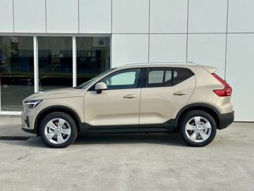 Volvo XC40 Crossover Facelifting 2.0 B3 163KM 2025 VOLVO XC40 B3 Core Suv 2.0 (163KM) 2025, zdjęcie 1