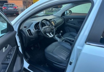 Kia Sportage III SUV Facelifting 1.6 GDI 135KM 2014 Kia Sportage 1.6 BiXenon Pano Navi Key-less Skora Kamera Bezwypadkowy, zdjęcie 18