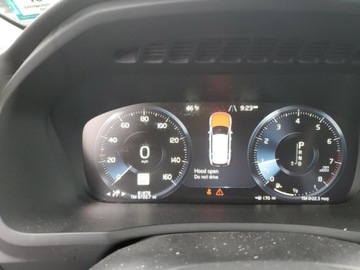 Volvo XC90 II SUV 2.0 T5 250KM 2018 Volvo XC 90 T5 2018 2.0l 2.0 Benzyna 250KM, zdjęcie 9