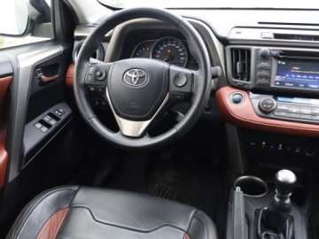 Toyota RAV4 IV MPV D-4D 125 124KM 2015 Toyota RAV 4 2.0 D-4D, Salon Polska, 4X4, Skóra, zdjęcie 6