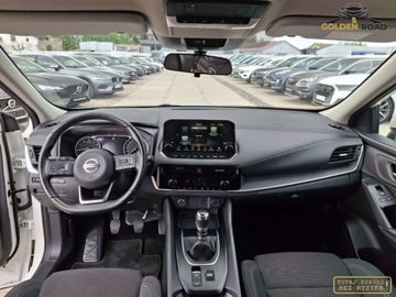 Nissan Qashqai III Crossover 1.3 DIG-T MHEV 140KM 2022 Nissan Qashqai 1,3 turbo 140KM klima kamera 360 navi alu perla oplacona, zdjęcie 11