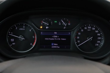 Opel Insignia II Sports Tourer 2.0 CDTI 170KM 2018 Opel Insignia 2.0 CDTI, 167 KM, Navi, Klima, zdjęcie 10