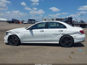 Mercedes Klasa E W213 2018 Mercedes-Benz Klasa E 2018 MERCEDES-BENZ E 300 4MATIC 2.0 Benzyna 241KM, zdjęcie 8