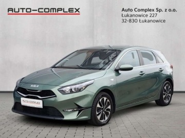 Kia Ceed III Hatchback Facelifting  1.5 T-GDI 140KM 2024 Kia Ceed Salon PL 1,4 T 140KM Wersja M 1.5 Benzyna 140KM