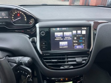 Peugeot 208 I Hatchback 5d Facelifting 1.6 BlueHDi 100KM 2016 Peugeot 208 1.6 diesel panorama dach zarej w PL ksiazka serwis zamiana, zdjęcie 11