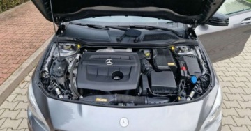 Mercedes CLA C117 Shooting Brake Facelifting 1.5 180 d 109KM 2016 Mercedes-Benz CLA Mercedes-Benz CLA 1.5 Diesel 110KM, zdjęcie 20