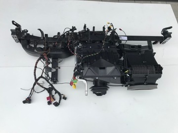 AUDI R8 S4 STOJAN RADIÁTOR INSTALACE 4S1857001