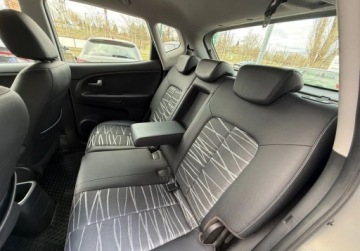 Kia Venga Mikrovan Facelifting 1.4 DOHC 90KM 2017 Kia Venga 1,4DOHC 2017rok PL Salon Serwisowany FV-marza 1.4 Benzyna 90KM, zdjęcie 13