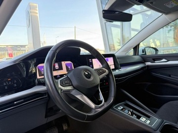 Volkswagen Golf VIII Variant 1.5 eTSI 150KM 2023 Volkswagen Golf 1.5eTSI 150KM Life DSGKameraKeyLessACCNiski PrzebiegASOFV23, zdjęcie 9