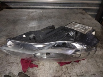 ПРАВАЯ ПЕРЕДНЯЯ ФОНАРЬ КСЕНОНОВАЯ VW PASSAT B6