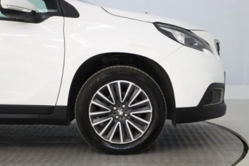 Peugeot 2008 I SUV Facelifting 1.2 PureTech 110KM 2018 Peugeot 2008 1.2 PureTech, Salon Polska, Navi, zdjęcie 14