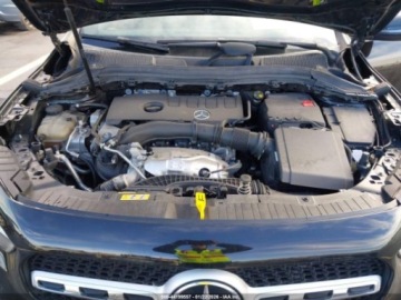 Mercedes GLA II 2022 Mercedes-Benz GLA 250 2022 2.0 Benzyna 221KM, zdjęcie 8