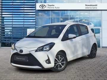 Toyota Yaris III Hatchback 5d Facelifting 2017 1.5 Dual VVT-iE 111KM 2018 Toyota Yaris 1.5 Premium CVT III (2011-2019) 1.5 P