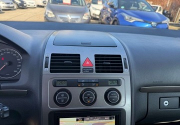 Volkswagen Touran I 1.6 102KM 2007 Volkswagen Touran Volkswagen Touran 1.6 Benzyna 102KM, zdjęcie 14