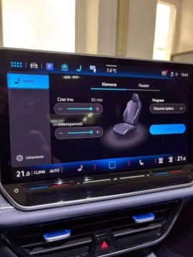 Volkswagen Passat B8 Variant Facelifting 2.0 TDI SCR 150KM 2024 Volkswagen Passat Variant 2.0 TDI 150 KM DSG LED Lane Assist Tempomat, zdjęcie 24