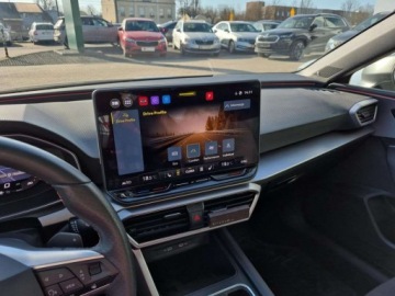 Seat Leon IV Hatchback 1.5 eTSI (MHEV) 150KM 2024 Seat Leon Seat Leon FR1.5 150 kmsalon pltop wyposazenie 1.5 Benzyna, zdjęcie 21