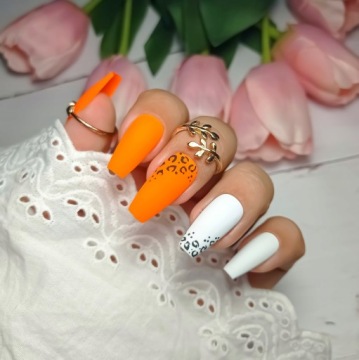 Лак для ногтей BOSKA NAILS гибридный 300 6мл