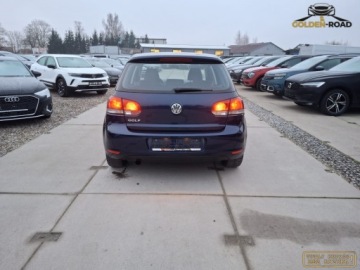 Volkswagen Golf VI Hatchback 5d 1.6 TDI-CR DPF BlueMotion 105KM 2010 Volkswagen Golf 1,6 TDI 105 KM klima elektryka pdc alu oplacony 1.6 Diesel, zdjęcie 6