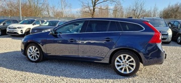 Volvo V60 I Kombi Facelifting 2.0 D4 DRIVE-E 181KM 2015 Volvo V60 Jeden Właściciel 2.0 181KM D4, zdjęcie 4