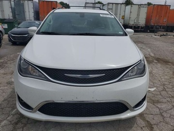 Chrysler Pacifica II 2018 Chrysler Pacifica Touring L 2018 3.6l 3.6 Benzyna 287KM, zdjęcie 5