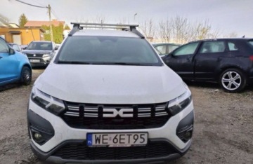 Dacia Jogger 1.0 TCe 110KM 2024 Dacia Jogger 2924r, SALON. 1.0Benzyna. Uszkodzone boki. Poobijana. VAT 23