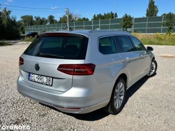 Volkswagen Passat B8 Variant 2.0 TDI BlueMotion SCR 150KM 2019 Volkswagen Passat Volkswagen Passat 2.0 TDI (BlueMotion Technology) DSG Hi, zdjęcie 1