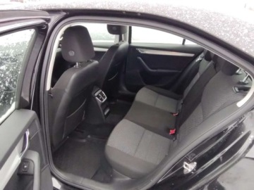 Skoda Octavia III Liftback 2.0 TDI CR DPF 150KM 2015 Skoda Octavia 2.0 Diesel 150KM, zdjęcie 5