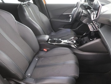 Peugeot 2008 II SUV 1.2 PureTech 130KM 2020 Peugeot 2008 1.2 PureTech, Salon Polska, zdjęcie 8