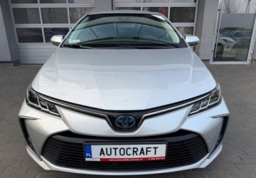 Toyota Corolla XII Sedan 1.8 Hybrid 122KM 2021 Toyota Corolla Kameraczujniki przod i tyl, salon Polska 1.8 Hybryda, zdjęcie 1